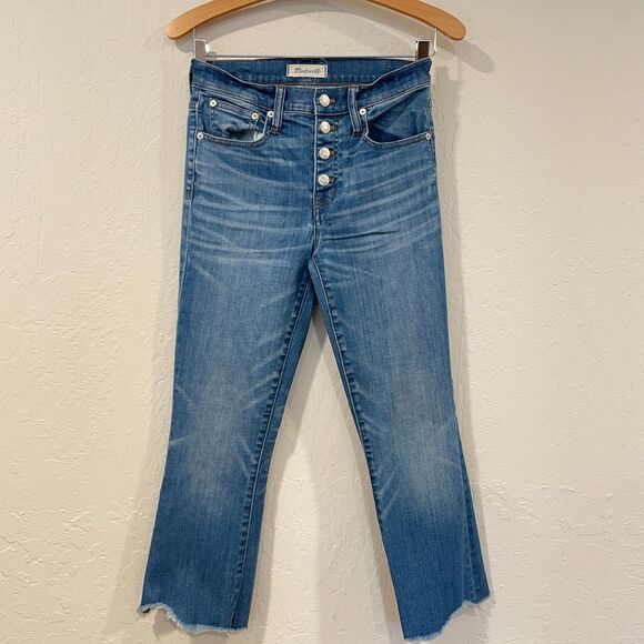 ~ Madewell 25 Jeans Cali Demi-Boot Raw Hem Button Light/Med Blue Wash Women's - Picture 3 of 15